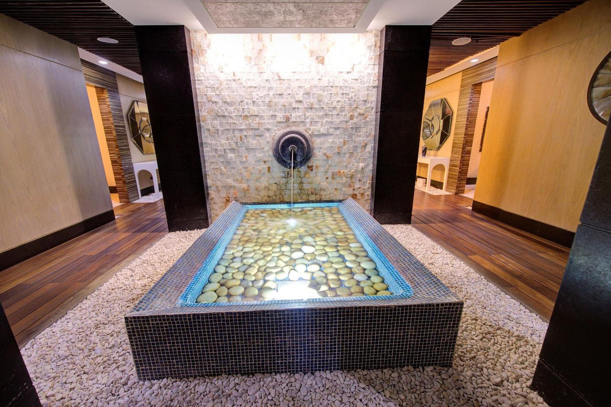 The Grand Luxxe Three Bedroom Spa Suite Нуево Валярта Екстериор снимка